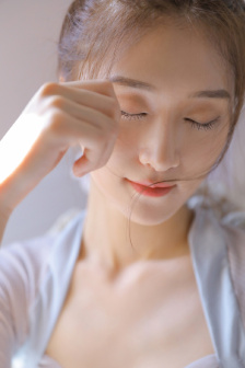 诡影直播间